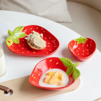 Креативная керамическая салатница в форме клубники из мультфильма, Суповая миска, Семейная тарелка для закусок с фруктами, кухонные принадлежности и Аксессуары